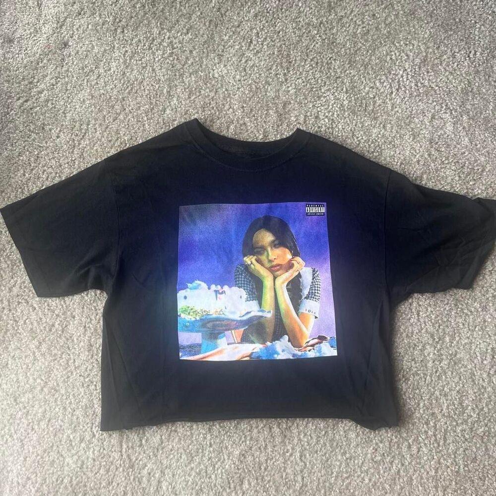 Unbranded Women's Black T-shirt